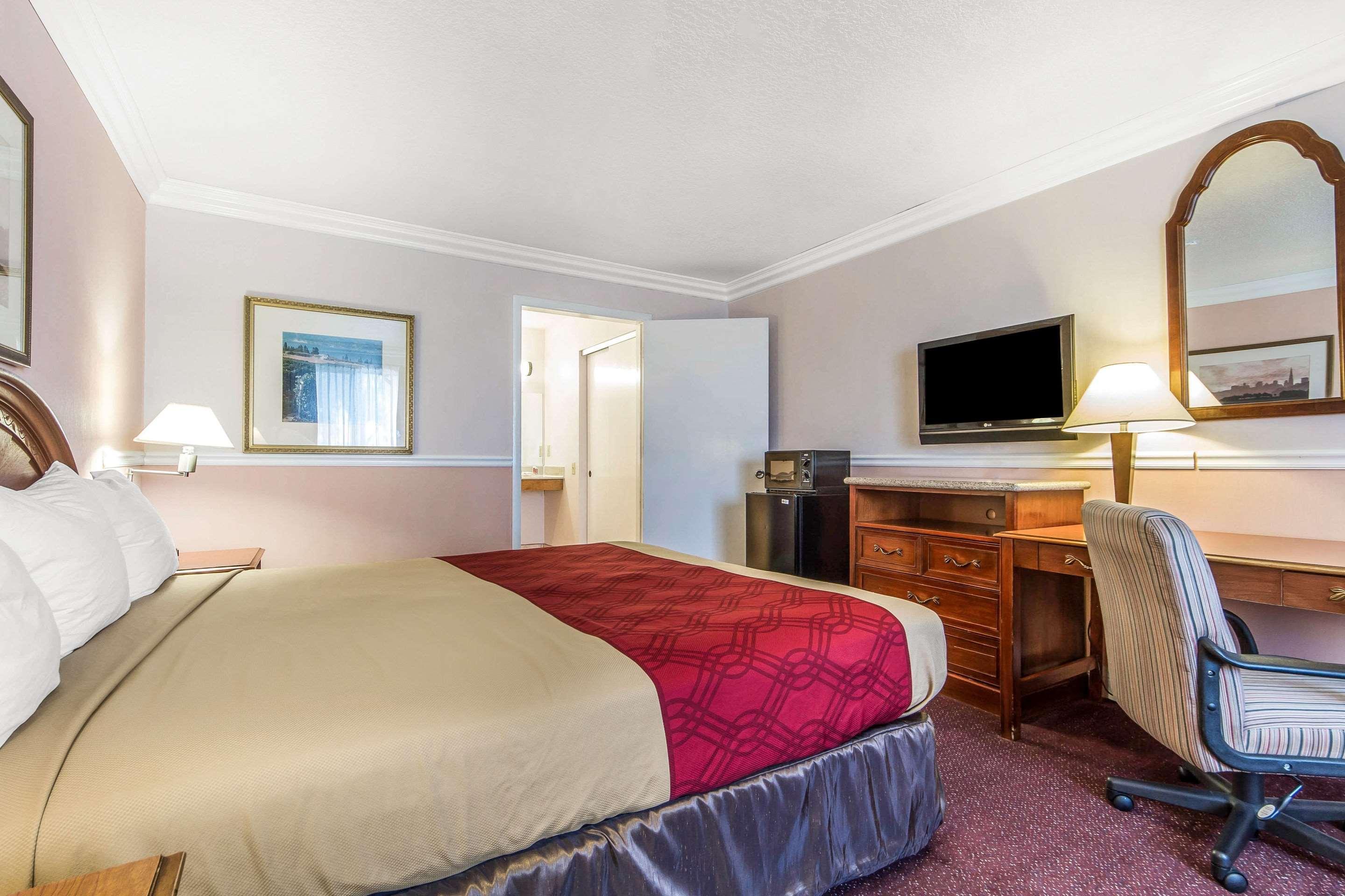 Econo Lodge Castro Valley I-580 Buitenkant foto